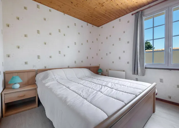 Vakantiehuis Maison Pour 6 Avec Jardin A Sur