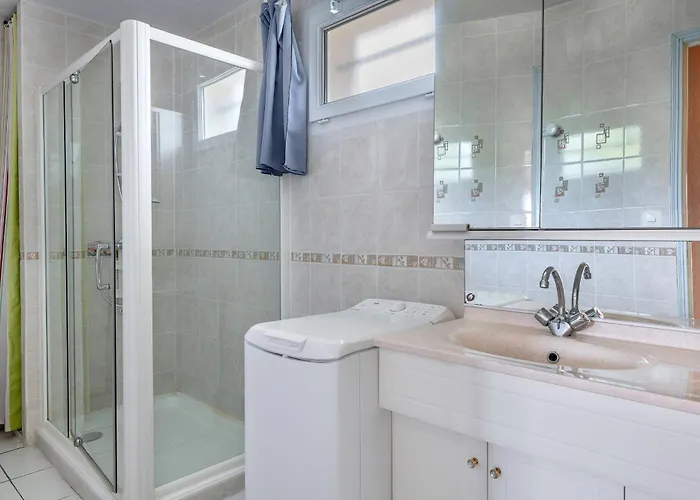 Prázdninový dům Maison Pour 6 Avec Jardin A Sur *